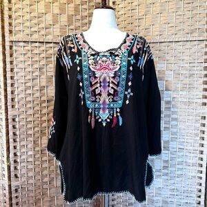 EUC Black boho top w/ multicolor embroidery top XL